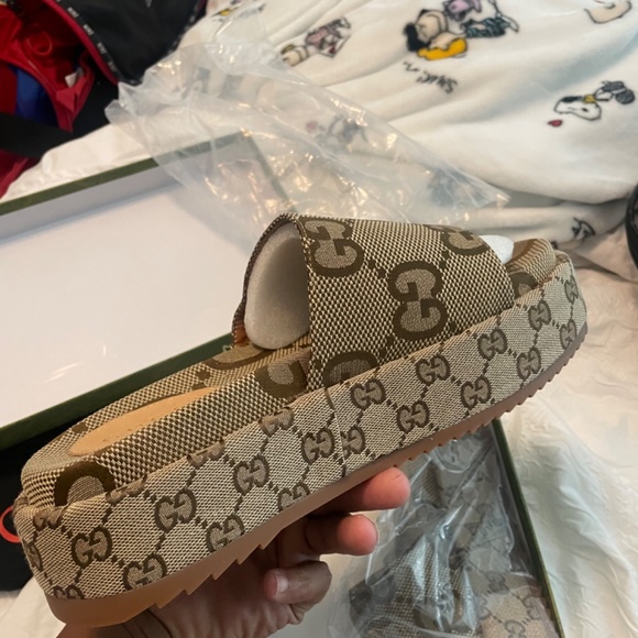 COPY - Gucci slides - Picture 3 of 7